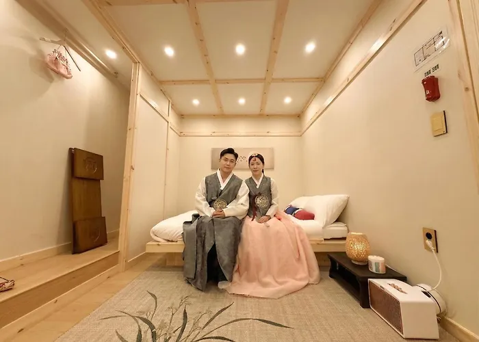 Appartement Golmok - Korea Traditional Sytle Villa, Hanbok Experience , Nampo,night Market Walk 5 Minute